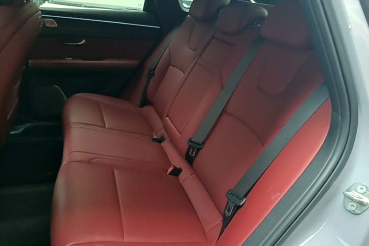 Used Hima AITO M5 2025 Extended-Range Ultra All-Wheel-Drive Version Left Rear Seat