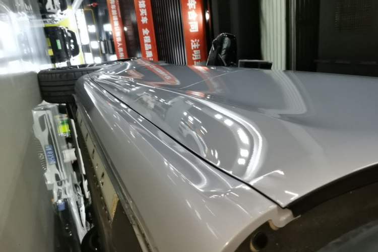 Used Hima AITO M5 2025 Extended-Range Ultra All-Wheel-Drive Version Left Side Sill