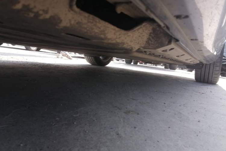 Used Hima AITO M5 2025 Extended-Range Ultra All-Wheel-Drive Version Left Side Sill