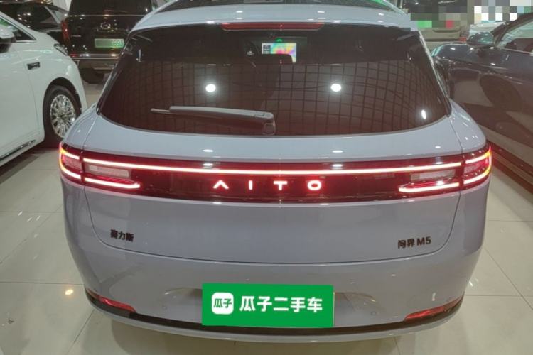 Used Hima AITO M5 2025 Extended-Range Ultra All-Wheel-Drive Version Rear