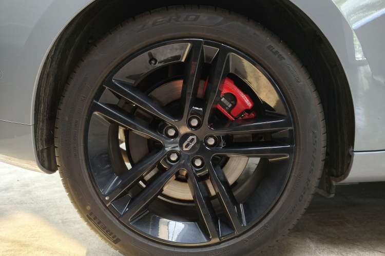 Used Hima AITO M5 2025 Extended-Range Ultra All-Wheel-Drive Version Right Rear Wheel Hub
