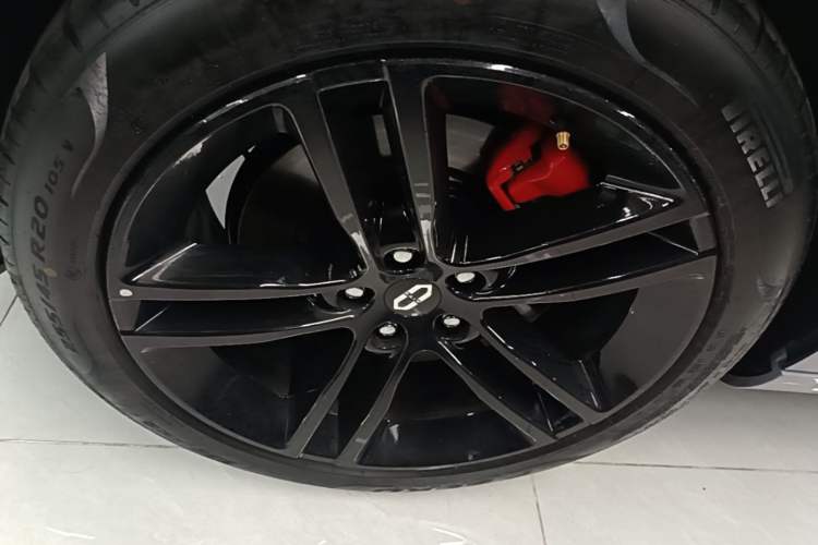 Used Hima AITO M5 2025 Extended-Range Ultra All-Wheel-Drive Version Right Rear Wheel Hub