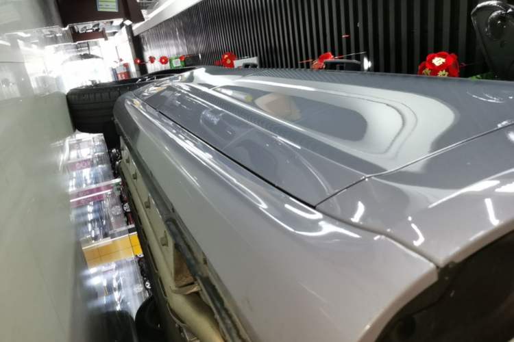 Used Hima AITO M5 2025 Extended-Range Ultra All-Wheel-Drive Version Right Side Sill
