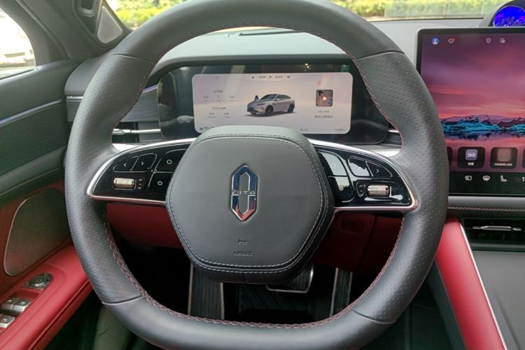 Used Hima AITO M5 2025 Extended-Range Ultra All-Wheel-Drive Version Steering Wheel