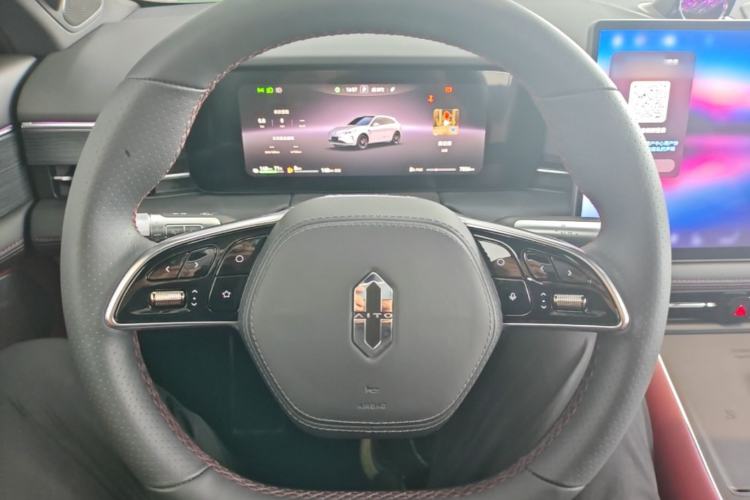 Used Hima AITO M5 2025 Extended-Range Ultra All-Wheel-Drive Version Steering Wheel
