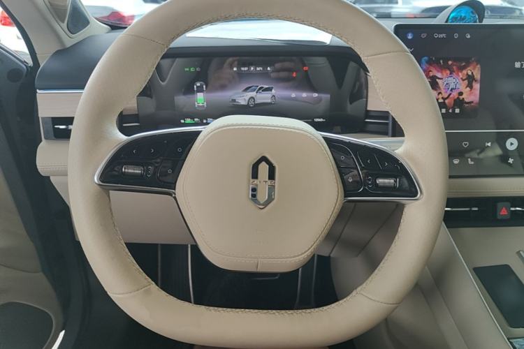 Used Hima AITO M5 2025 Extended-Range Ultra Rear-Wheel-Drive Version Steering Wheel
