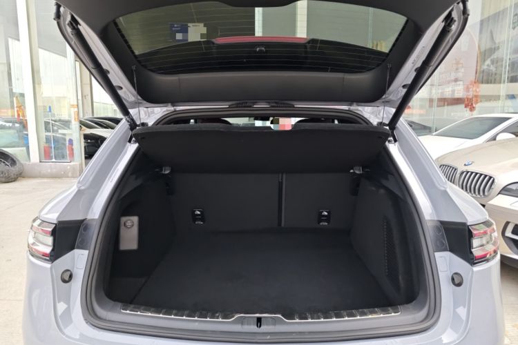 Used Hima AITO M5 2025 Extended-Range Ultra All-Wheel-Drive Version Trunk