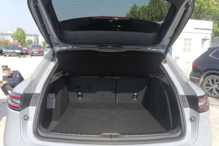 Used Hima AITO M5 2025 Extended-Range Ultra All-Wheel-Drive Version Trunk