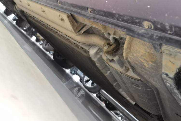 Used Hima AITO M5 2025 Extended-Range Ultra All-Wheel-Drive Version Chassis Front Right