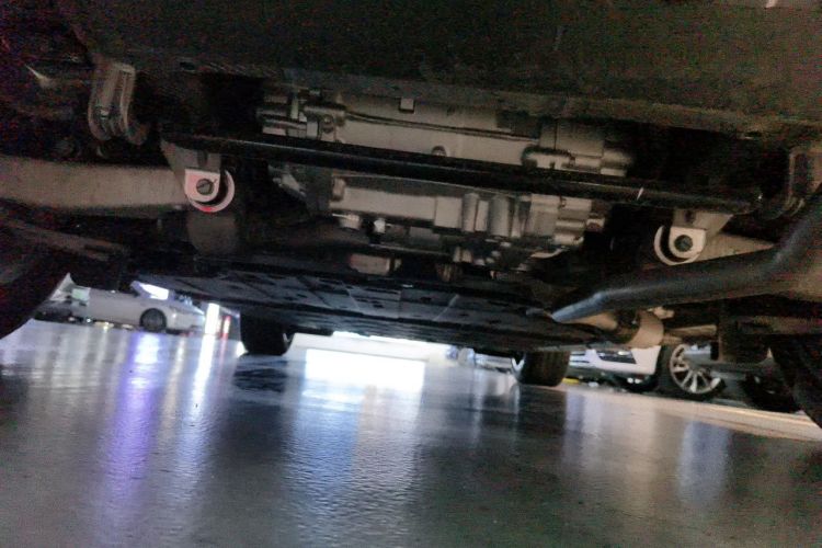 Used Hima AITO M5 2025 Extended-Range Ultra All-Wheel-Drive Version Chassis Rear