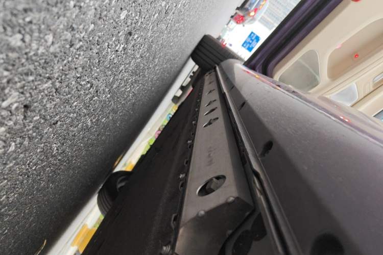 Used Hima AITO M5 2025 All-Electric Ultra Rear-Wheel-Drive Version Chassis Rear Left
