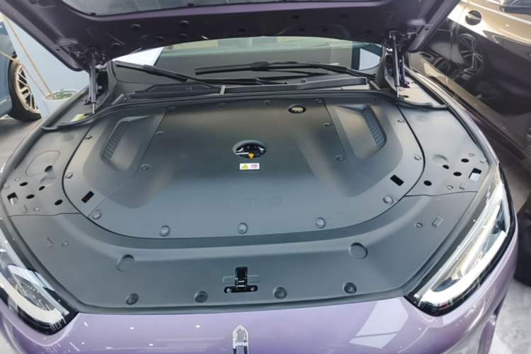Used Hima AITO M5 2025 Extended-Range Ultra All-Wheel-Drive Version Engine Bay