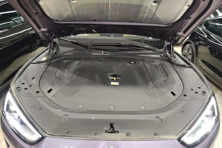 Used Hima AITO M5 2025 Extended-Range Ultra All-Wheel-Drive Version Engine Bay