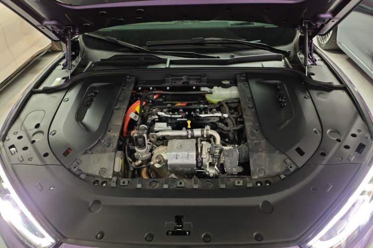 Used Hima AITO M5 2025 Extended-Range Ultra All-Wheel-Drive Version Engine Bay