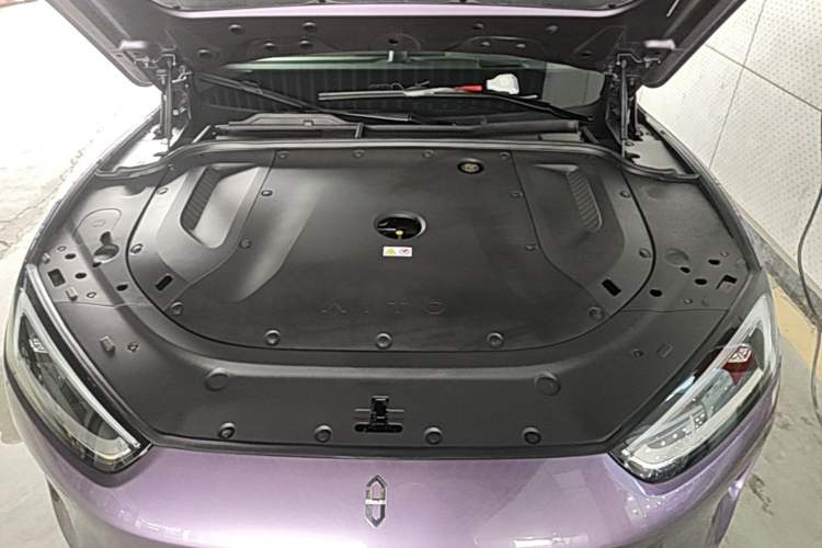 Used Hima AITO M5 2025 Extended-Range Ultra All-Wheel-Drive Version Engine Bay