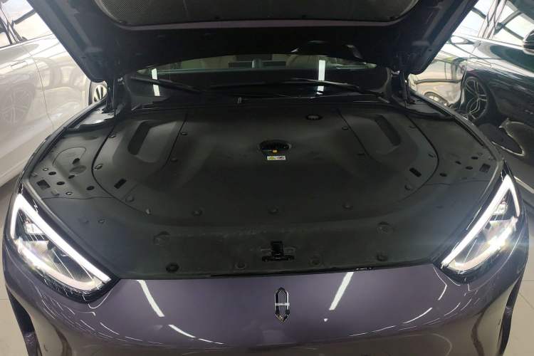 Used Hima AITO M5 2025 Extended-Range Ultra All-Wheel-Drive Version Engine Bay
