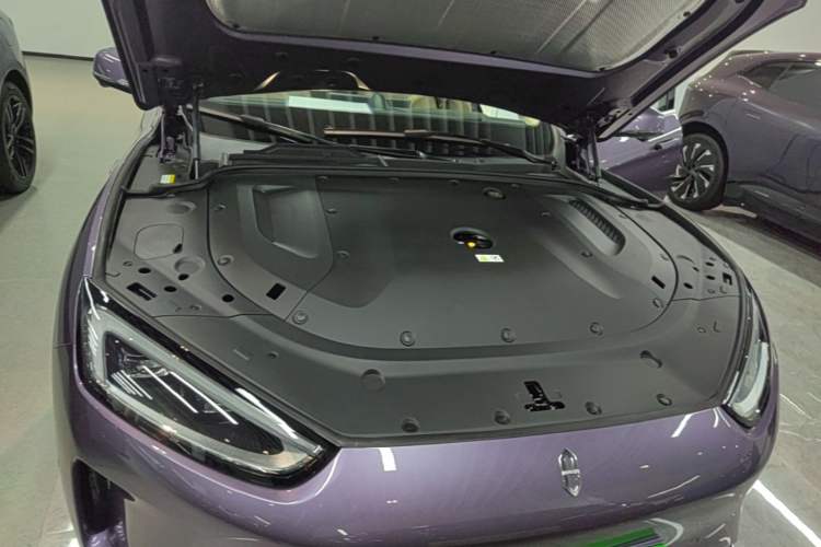 Used Hima AITO M5 2025 Extended-Range Ultra All-Wheel-Drive Version Engine Bay