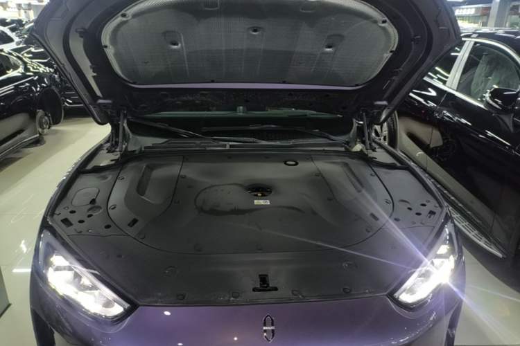 Used Hima AITO M5 2025 Extended-Range Ultra All-Wheel-Drive Version Engine Bay