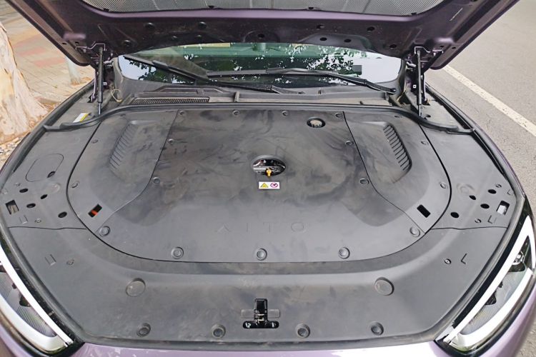 Used Hima AITO M5 2025 Extended-Range Ultra All-Wheel-Drive Version Engine Bay