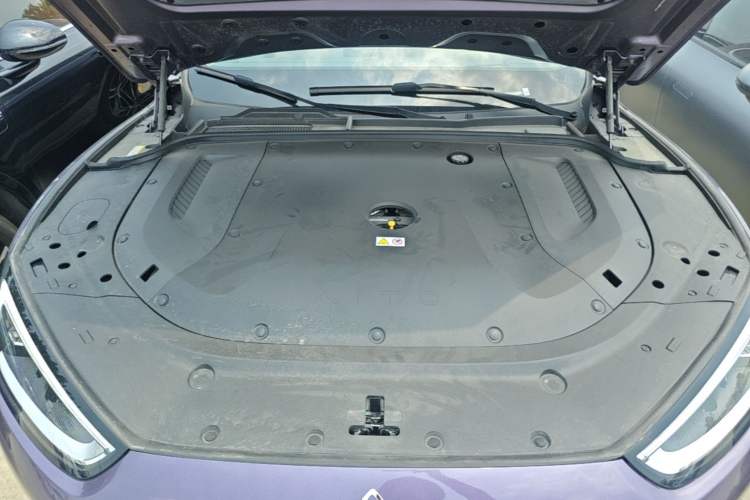 Used Hima AITO M5 2025 Extended-Range Ultra All-Wheel-Drive Version Engine Bay