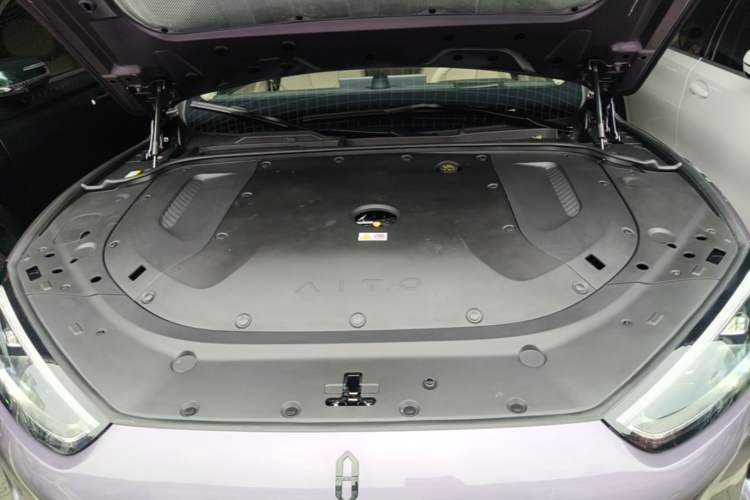 Used Hima AITO M5 2025 Extended-Range Ultra All-Wheel-Drive Version Engine Bay