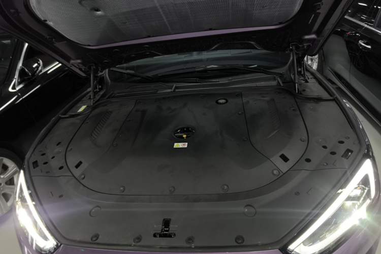 Used Hima AITO M5 2025 Extended-Range Ultra All-Wheel-Drive Version Engine Bay