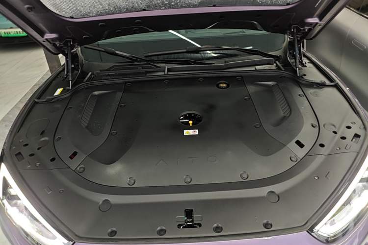Used Hima AITO M5 2025 Extended-Range Ultra All-Wheel-Drive Version Engine Bay
