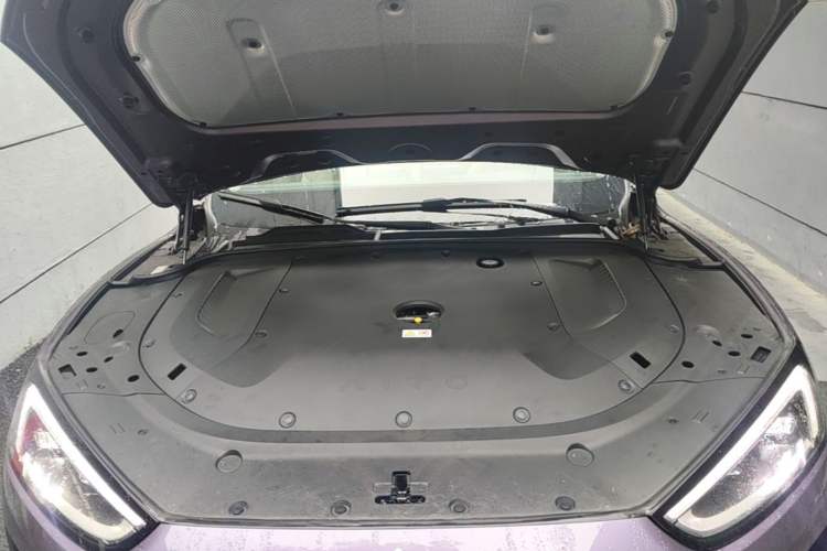 Used Hima AITO M5 2025 Extended-Range Ultra All-Wheel-Drive Version Engine Bay