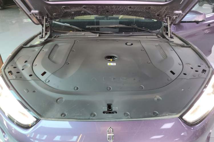 Used Hima AITO M5 2025 Extended-Range Ultra All-Wheel-Drive Version Engine Bay