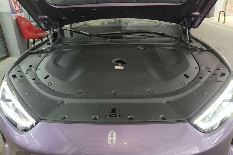 Used Hima AITO M5 2025 Extended-Range Ultra All-Wheel-Drive Version Engine Bay