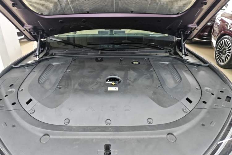 Used Hima AITO M5 2025 Extended-Range Ultra All-Wheel-Drive Version Engine Bay