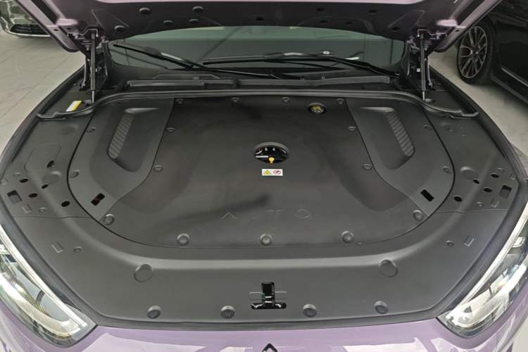 Used Hima AITO M5 2025 Extended-Range Ultra All-Wheel-Drive Version Engine Bay