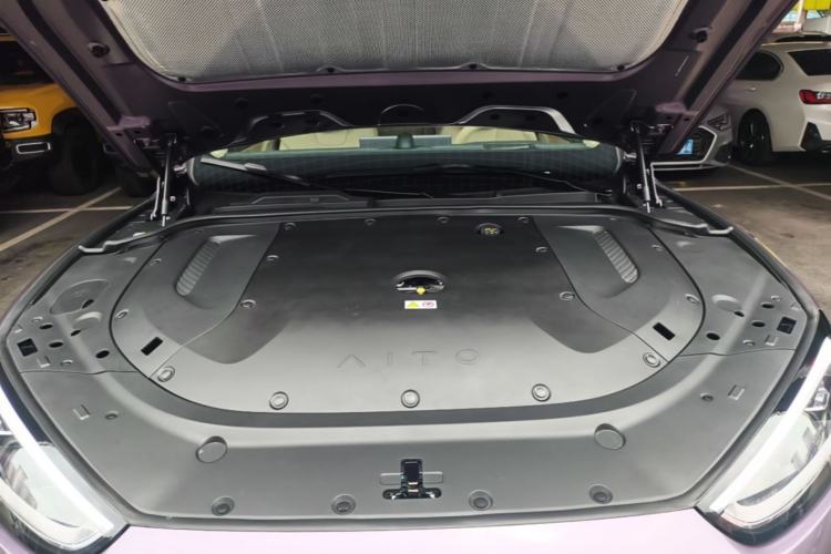 Used Hima AITO M5 2025 Extended-Range Ultra All-Wheel-Drive Version Engine Bay
