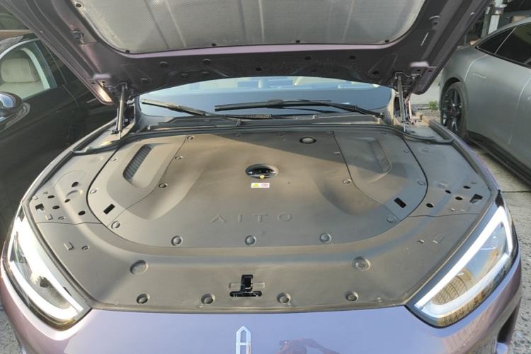 Used Hima AITO M5 2025 Extended-Range Ultra All-Wheel-Drive Version Engine Bay