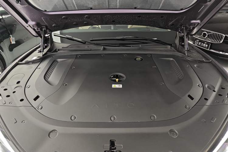Used Hima AITO M5 2025 Extended-Range Ultra All-Wheel-Drive Version Engine Bay