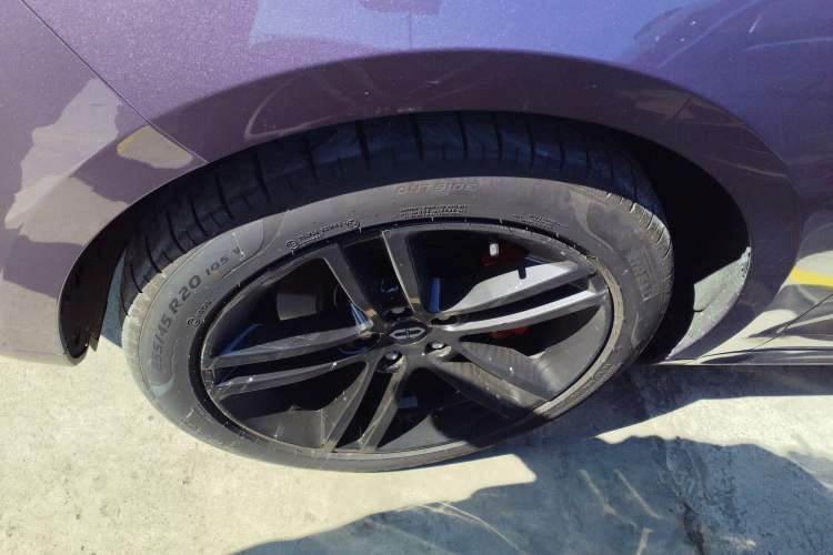 Used Hima AITO M5 2025 Extended-Range Ultra All-Wheel-Drive Version Exterior 2