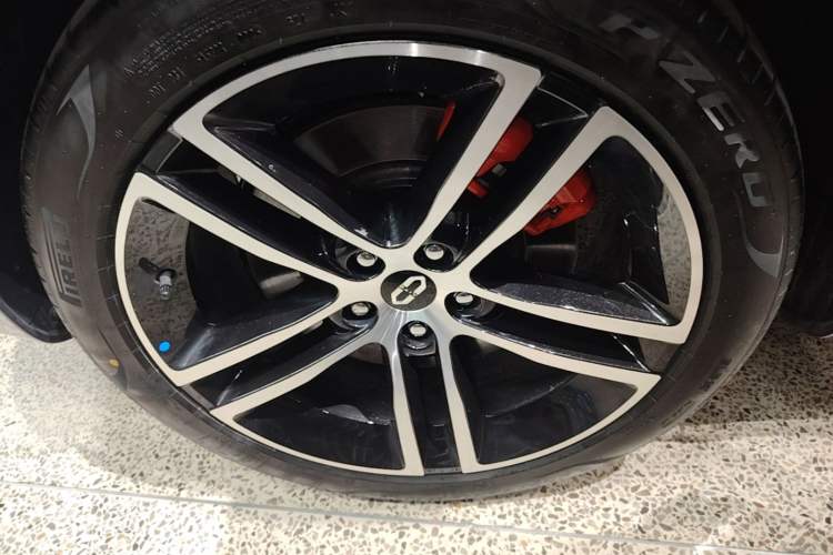 Used Hima AITO M5 2025 Extended-Range Ultra All-Wheel-Drive Version Exterior 3