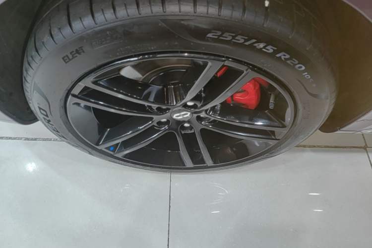 Used Hima AITO M5 2025 Extended-Range Ultra All-Wheel-Drive Version Exterior 4