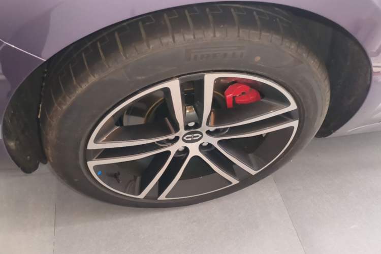 Used Hima AITO M5 2025 Extended-Range Ultra All-Wheel-Drive Version Exterior 4