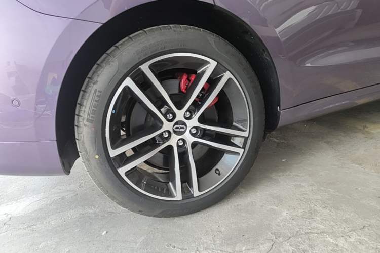 Used Hima AITO M5 2025 Extended-Range Ultra All-Wheel-Drive Version Exterior 5