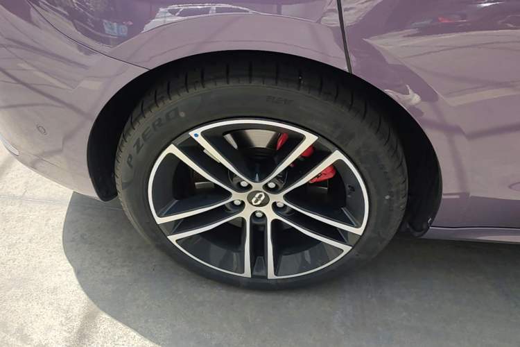 Used Hima AITO M5 2025 Extended-Range Ultra All-Wheel-Drive Version Exterior 5
