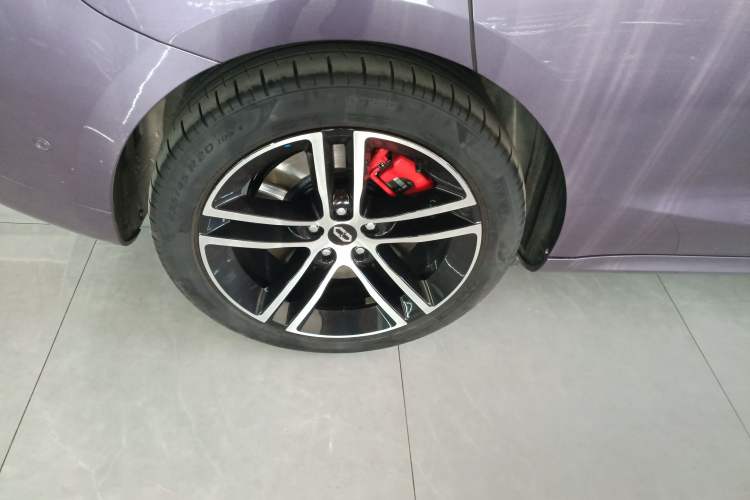 Used Hima AITO M5 2025 Extended-Range Ultra All-Wheel-Drive Version Exterior 5
