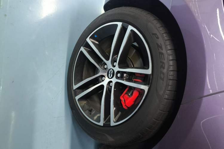 Used Hima AITO M5 2025 Extended-Range Ultra All-Wheel-Drive Version Exterior 5