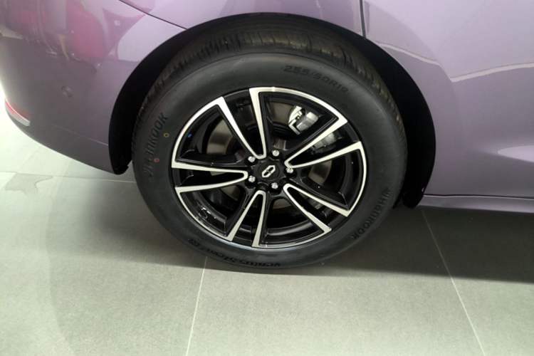 Used Hima AITO M5 2025 Extended-Range Ultra All-Wheel-Drive Version Exterior 5