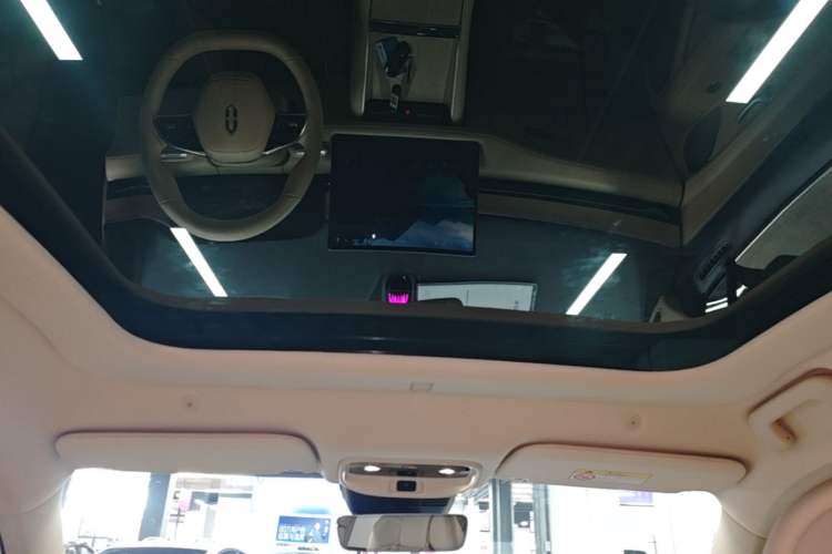 Used Hima AITO M5 2025 Extended-Range Ultra All-Wheel-Drive Version Headliner