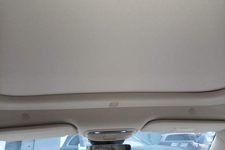 Used Hima AITO M5 2025 Extended-Range Ultra All-Wheel-Drive Version Headliner
