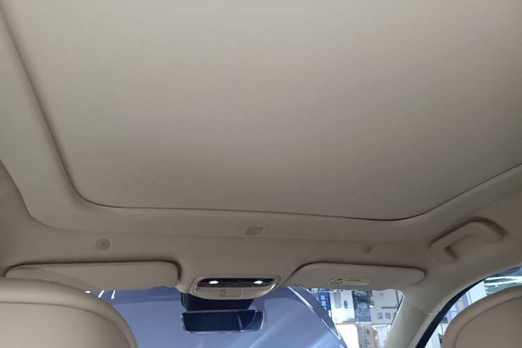 Used Hima AITO M5 2025 Extended-Range Ultra All-Wheel-Drive Version Headliner