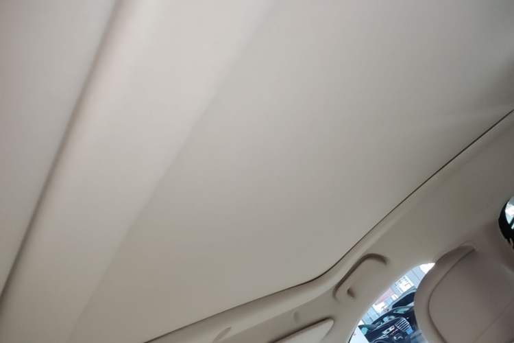 Used Hima AITO M5 2025 Extended-Range Ultra All-Wheel-Drive Version Headliner