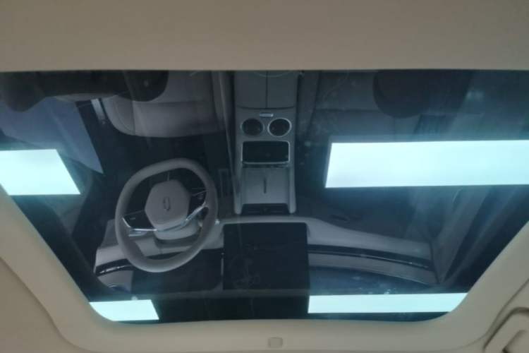 Used Hima AITO M5 2025 Extended-Range Ultra All-Wheel-Drive Version Headliner