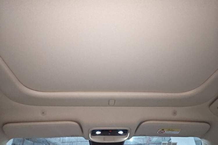 Used Hima AITO M5 2025 Extended-Range Ultra All-Wheel-Drive Version Headliner